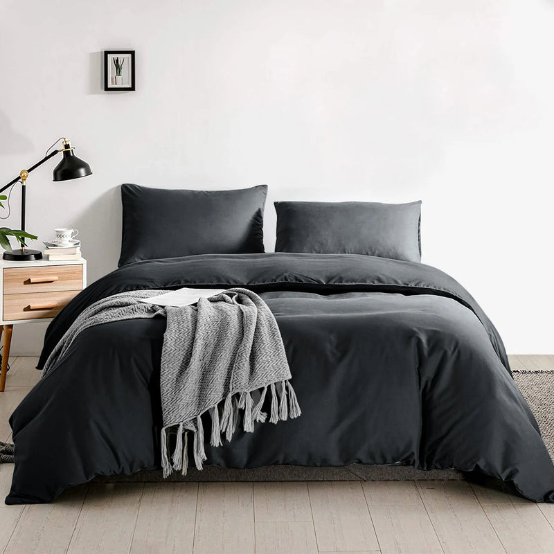 Luxurious Black Duvet Cover: Everything You need to know