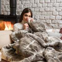 Dreamland Relaxwell Deluxe Faux Fur Heated Throw, Husky