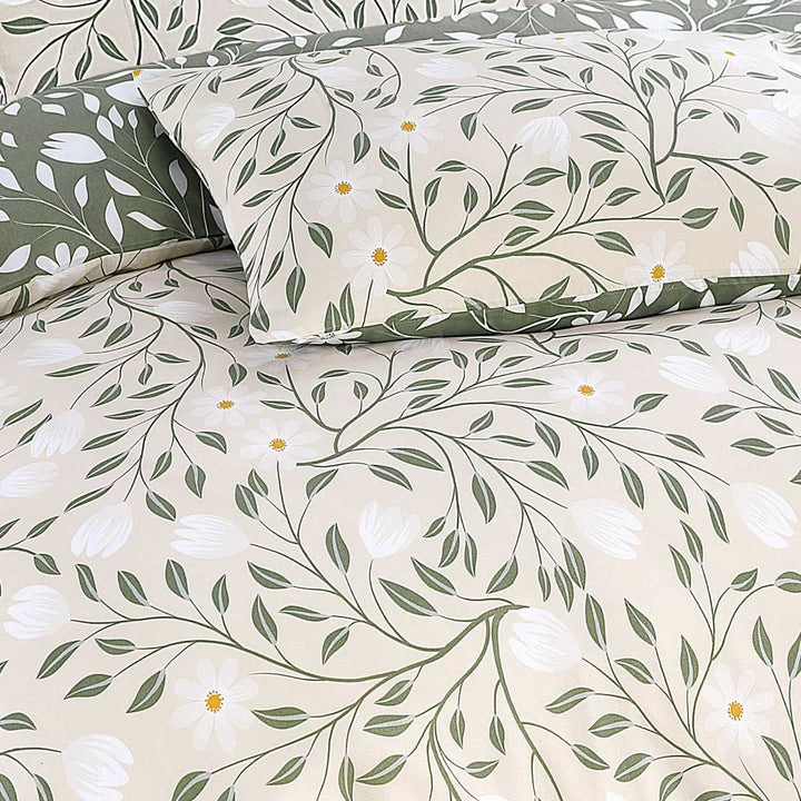 4 piece bedding set with duvet cover and fitted sheet