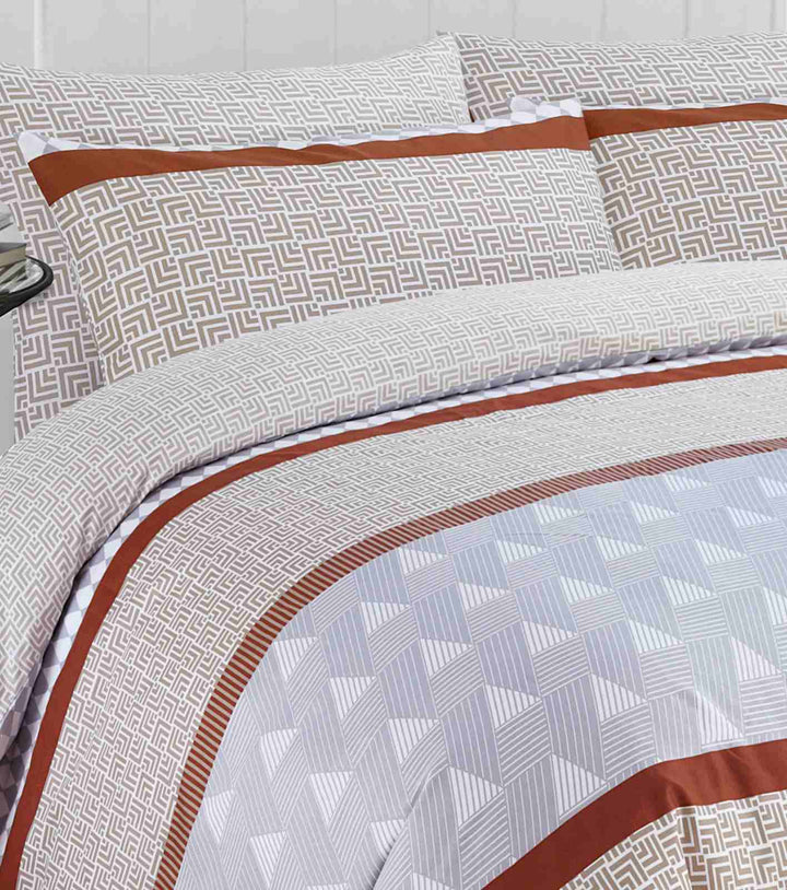 4 piece complete bedding set with duvet cover and fitted sheet