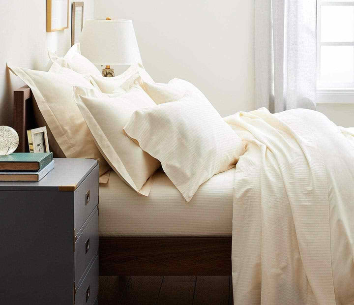 800 Thread 100% Egyption Cotton 30cm Fitted Sheet - Cream