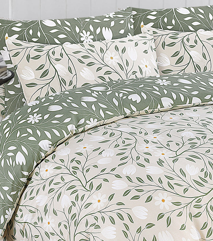 Complete Bedding Set in Tulip Green