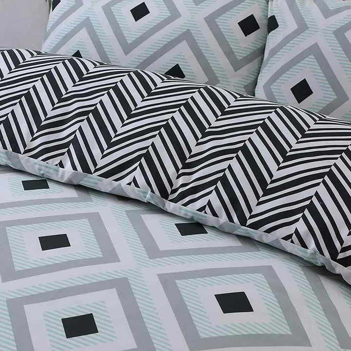 Geo pattern duvet cover