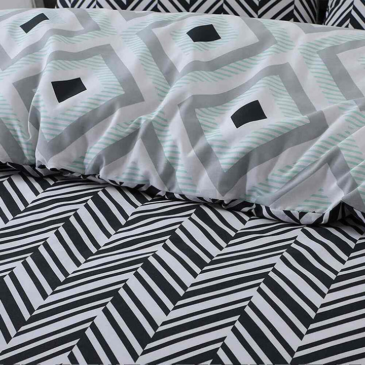 Polycotton Reversible Printed Duvet Cover Set