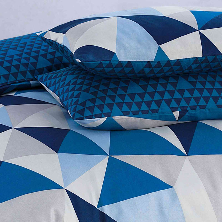 Fitted Bed Sheet and Pillowcases Bedding Set Geometric Harmony
