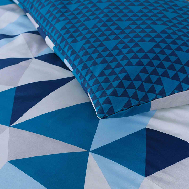 Geometric Harmony 4 Piece Complete Bedding Set