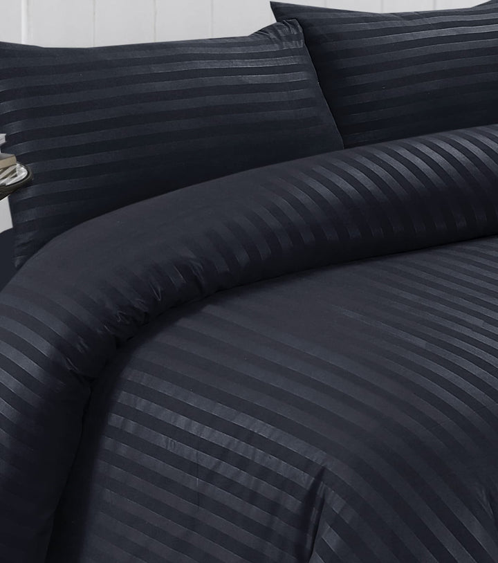 Soft breathable black stripe duvet cover set