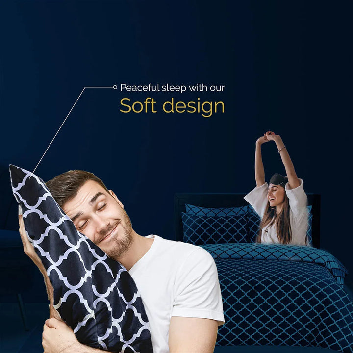 Stylish black duvet cover with spade design
