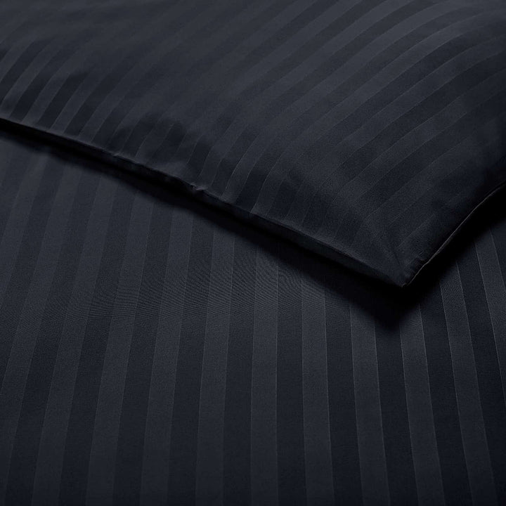 Stylish black stripe bed set for master bedroom