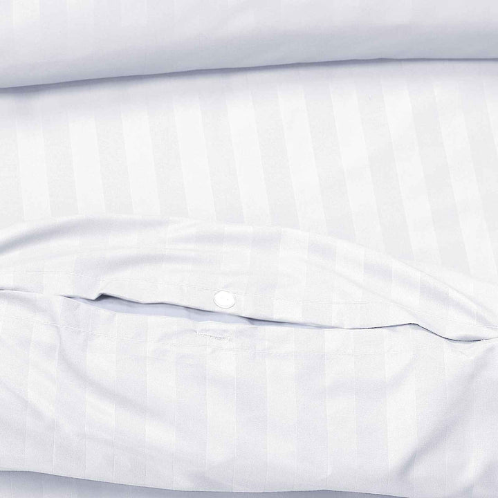 hotel-style Stripes Bedding Set - White for all bed sizes