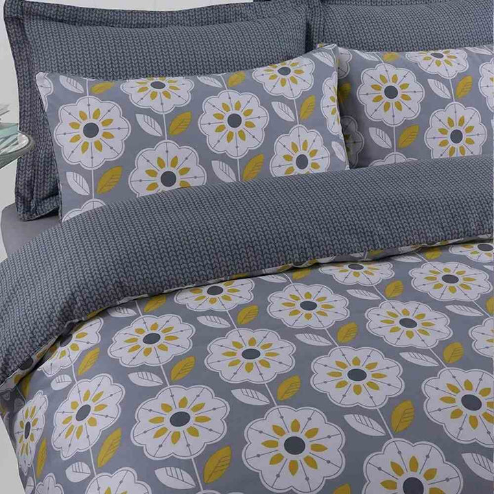soft Egyptian cotton duvet set with flower design