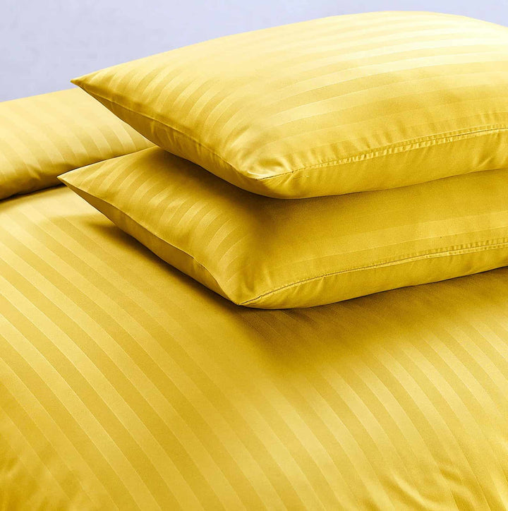 striped quilt cover set and pillow cases for modern bedrooms
